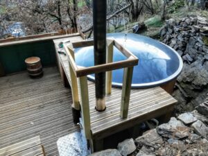 Beépített pezsgőfürdő jakuzzi (5)