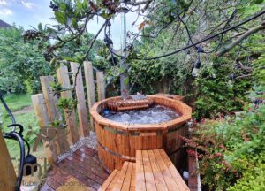 Wooden hot tub possible with jets Deluxe thermowood 2 2