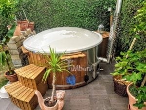 Fiberglass lined hot tub with integrated burner thermo wood Wellness Royal 3 1