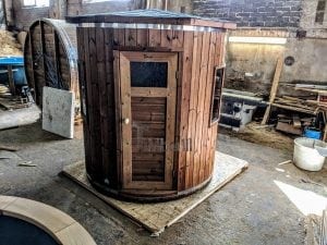 Outdoor Sauna For Limited Garden Space (11)
