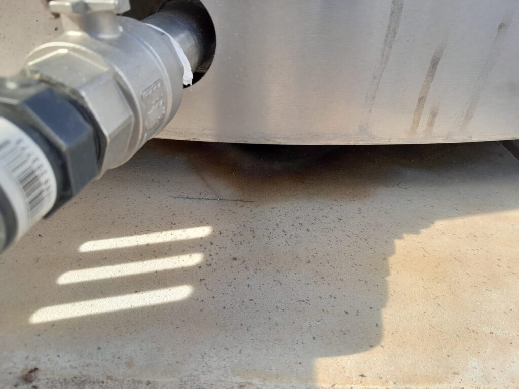 Miért jelenik meg barna folyadék a fatüzelésű dézsa alján? 7 Miért jelenik meg barna folyadék a fatüzelésű dézsa alján (2)